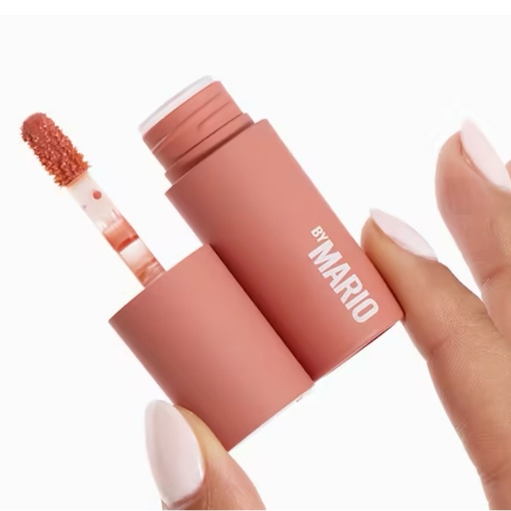 MAKEUP BY MARIO MoistureGlow Plumbing Lip Color In Baby Coral